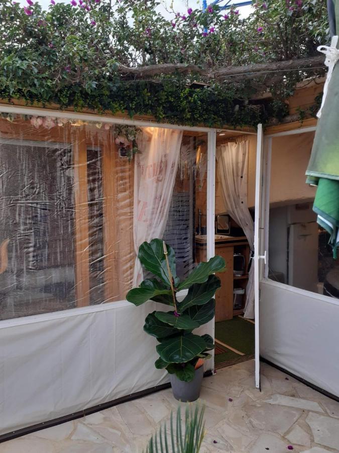 Nouveau ! Chambre D'Hote Insolite Privee " Coeurs De Pirates A Bali En Provence" Spa Sauna Massages Dans Cadre Exotique D'Amenagements Exterieurs D'Exception Ete Comme Hiver Bienvenue !!! Кавалер-сюр-Мер Екстер'єр фото