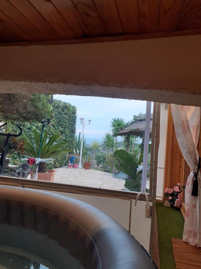 Nouveau ! Chambre D'Hote Insolite Privee " Coeurs De Pirates A Bali En Provence" Spa Sauna Massages Dans Cadre Exotique D'Amenagements Exterieurs D'Exception Ete Comme Hiver Bienvenue !!! Кавалер-сюр-Мер Екстер'єр фото