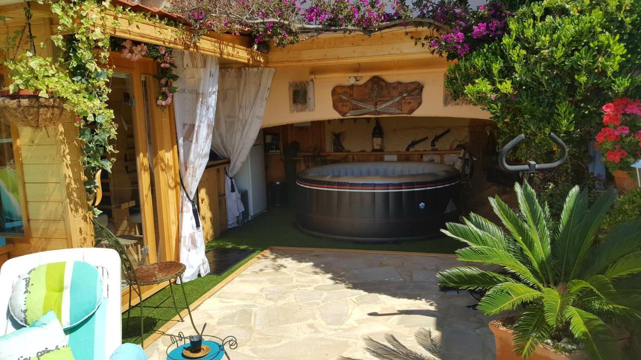 Nouveau ! Chambre D'Hote Insolite Privee " Coeurs De Pirates A Bali En Provence" Spa Sauna Massages Dans Cadre Exotique D'Amenagements Exterieurs D'Exception Ete Comme Hiver Bienvenue !!! Кавалер-сюр-Мер Екстер'єр фото